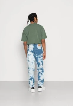 YOURTURN Unisex Moonwash Unisex - Relaxed Fit Jeans - Light Blue Denim 7 YOURTURN Unisex Moonwash Unisex - Relaxed Fit Jeans - Light Blue Denim -Aanbiedingen Yourturn Winkel 0871026b54c64d1aa898910b162e894c