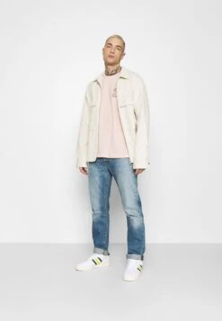 YOURTURN Unisex - T-Shirt Print - Pink -Aanbiedingen Yourturn Winkel 0d8da0b4ea9b42c892523cb90a4115e2