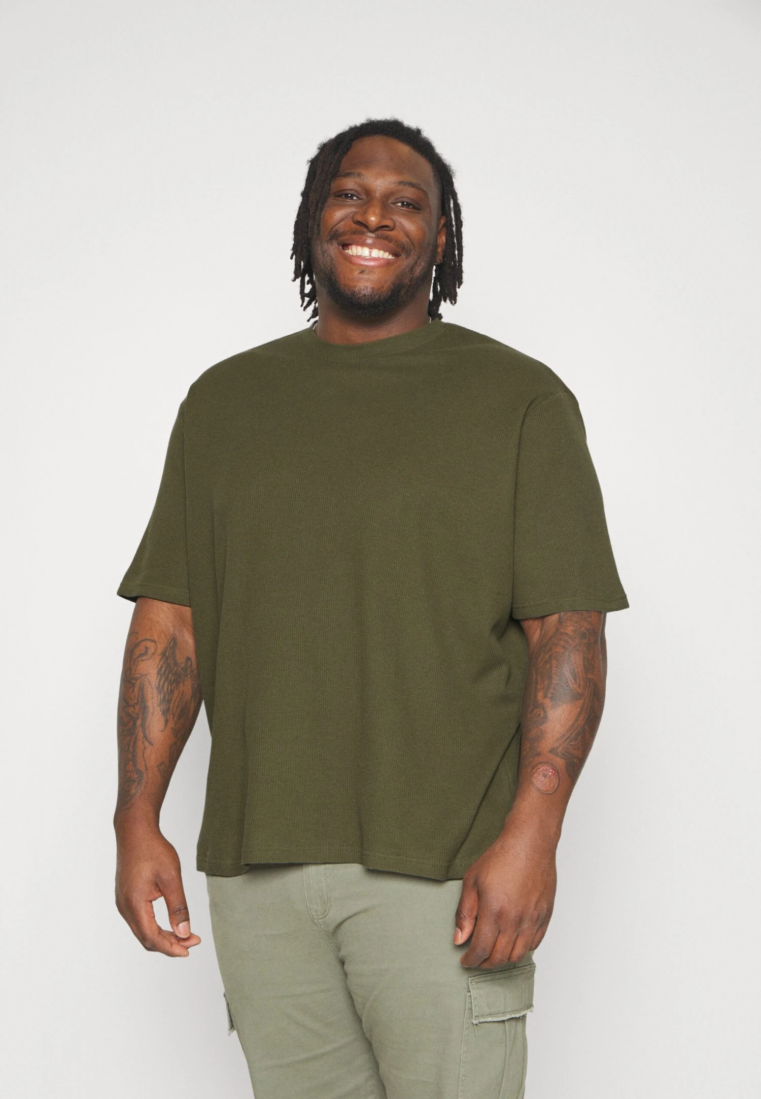 YOURTURN Unisex - T-Shirt Basic -Light Green/ Off-White 2 YOURTURN Unisex - T-Shirt Basic -Light Green/ Off-White - Afbeelding 2