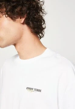 YOURTURN T-Shirt Print - White -Aanbiedingen Yourturn Winkel 16f638744d6d42cd9d3efba1689c3994