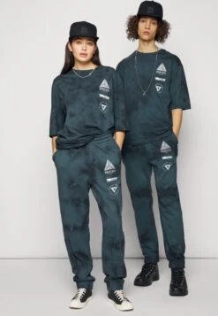 YOURTURN Wincent Weiss Unisex - Trainingsbroek - Black -Aanbiedingen Yourturn Winkel 18525c926f3142e6bc6aa97540204c15