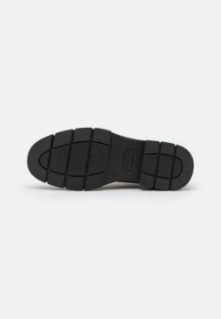 YOURTURN Veterschoenen - Black -Aanbiedingen Yourturn Winkel 1b63d7dd7367497f88b93b36f5b671ab