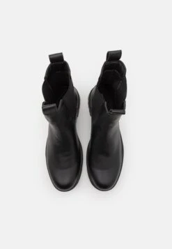 YOURTURN Korte Laarzen - Black -Aanbiedingen Yourturn Winkel 1d300a14387e4d48bfaf5939afbb9e66