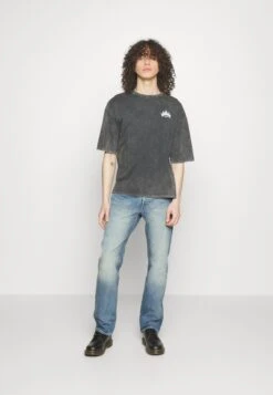 YOURTURN Skull Graphic Tee Unisex - T-Shirt Print - Mottled Black -Aanbiedingen Yourturn Winkel 20eafc131a314fb8b36e57ca655b5073