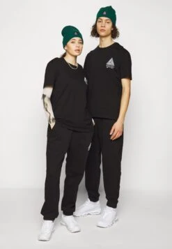 YOURTURN Wincent Weiss Basic - Trainingsbroek - Black -Aanbiedingen Yourturn Winkel 2206c249a15845f49cd016ff6a9ee6ba