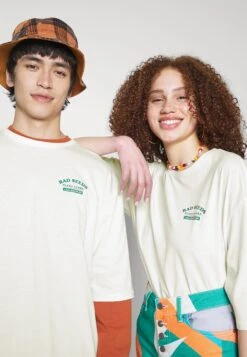 YOURTURN Unisex - T-Shirt Print - Offwhite 9 YOURTURN Unisex - T-Shirt Print - Offwhite -Aanbiedingen Yourturn Winkel 29e65935527340a7bc456a57a305b352