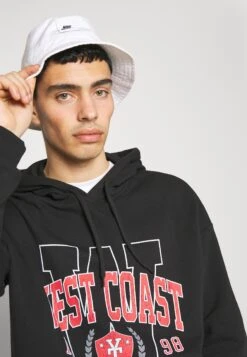 YOURTURN Sweater - Black -Aanbiedingen Yourturn Winkel 2adf924bafe24f14a05d1972af2db883