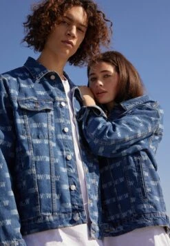 YOURTURN Wincent Weiss Unisex - Spijkerjas - Blue Denim -Aanbiedingen Yourturn Winkel 2faddb5b7cd94ab289accdf12a466db0