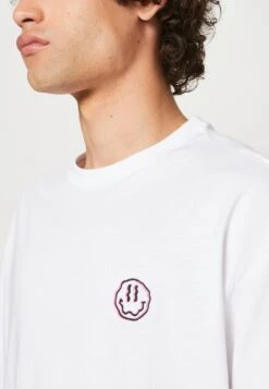 YOURTURN Unisex - T-Shirt Basic - White 11 YOURTURN Unisex - T-Shirt Basic - White -Aanbiedingen Yourturn Winkel 3066775aa6174c068f6176f9edbdb3d3