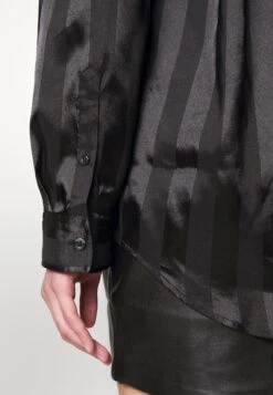 YOURTURN Festive Unisex - Overhemd - Black -Aanbiedingen Yourturn Winkel 3336668376054e4d9be3dadb39406a5a