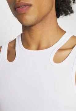 YOURTURN Unisex - Top - White -Aanbiedingen Yourturn Winkel 4481c7c0d47a4d83b26aed8753b9f6ab