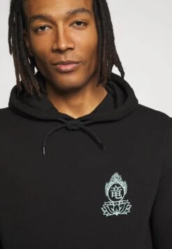 YOURTURN Hoodie - Black -Aanbiedingen Yourturn Winkel 4c825b30c3bf4d60ab23acf9d91d2d66