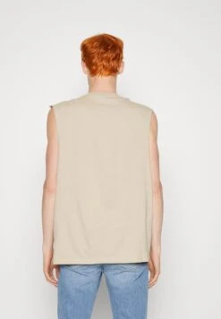 YOURTURN Unisex 2 Pack - Top - Beige/Dark Blue -Aanbiedingen Yourturn Winkel 4f0d8b5fdd7947bbb5fbcf527ac8c441