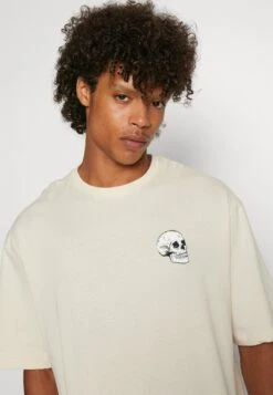 YOURTURN SkullGraphic- T-Shirt Print - Beige 9 YOURTURN SkullGraphic- T-Shirt Print - Beige -Aanbiedingen Yourturn Winkel 51933a913e1d4c3a999b17b2e224b5c5
