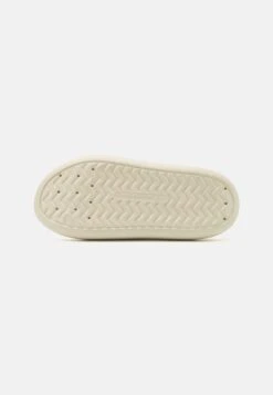 YOURTURN Badslippers - Off-White -Aanbiedingen Yourturn Winkel 5e1822d3af4d494fb344911f6afb6665
