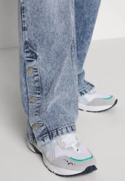 YOURTURN Unisex - Relaxed Fit Jeans - Light Blue Denim -Aanbiedingen Yourturn Winkel 5e842aebdd374d8ebb4e908fa69c230d