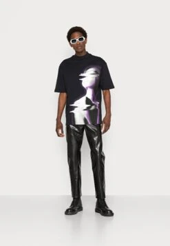 YOURTURN Unisex - T-Shirt Print -Black -Aanbiedingen Yourturn Winkel 5ecf5512acc44e81ab274aa348a49adb