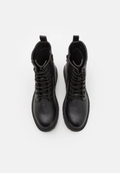 YOURTURN Veterboots - Black -Aanbiedingen Yourturn Winkel 61d5348b473748debc1352ffb8d1fe7d