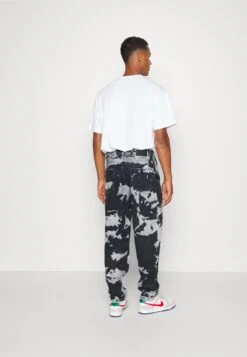 YOURTURN Unisex Moonwash Unisex - Relaxed Fit Jeans - Black -Aanbiedingen Yourturn Winkel 6685994947d04f7eaa89ae453bbefd9f