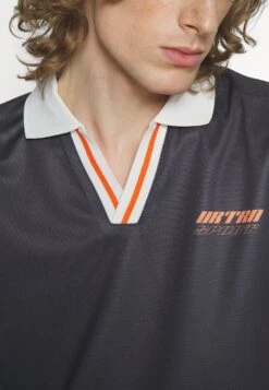 YOURTURN Unisex - Poloshirt - Black -Aanbiedingen Yourturn Winkel 701d8a351c394b1e8290de0aeb56f74f