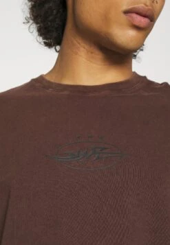 YOURTURN Unisex - T-Shirt Print - Dark Brown 11 YOURTURN Unisex - T-Shirt Print - Dark Brown -Aanbiedingen Yourturn Winkel 74761be360f54e53ba8cda4b165c879f