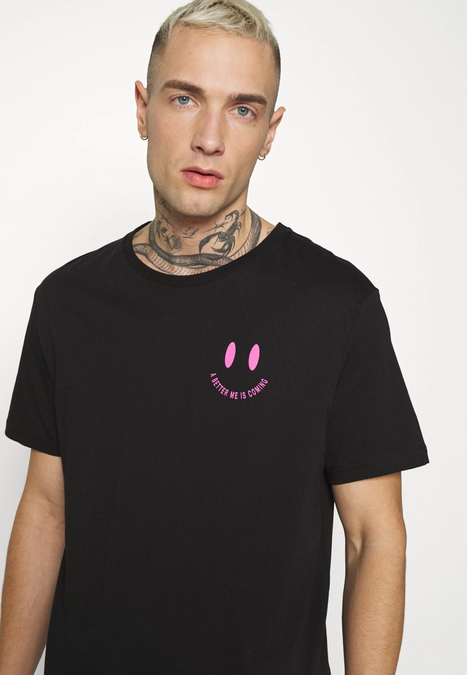 YOURTURN T-Shirt Print - Black 4 YOURTURN T-Shirt Print - Black - Afbeelding 4