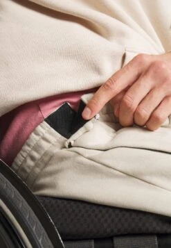 YOURTURN Trainingsbroek - Beige -Aanbiedingen Yourturn Winkel 9381a5e35ebe4c33aaf15a37c764dc54