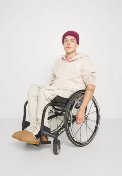 YOURTURN Unisex - Sweater - Beige -Aanbiedingen Yourturn Winkel 97f45a50f78b459ca857074e0f5a65aa