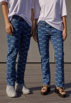 YOURTURN WincentWeiss Unisex - Straight Leg Jeans - Blue Denim -Aanbiedingen Yourturn Winkel a5ddceb9deca42e4a92affcc74036bd6