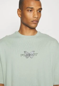 YOURTURN Unisex - T-Shirt Print - Green -Aanbiedingen Yourturn Winkel a6fca6baafe241f4b1fa8b1e824e12ff