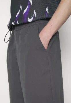 YOURTURN Genderless Parachute - Shorts - Dark Grey -Aanbiedingen Yourturn Winkel ab229e6e99c74a9d898bb39c8fce313e