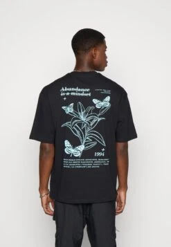 YOURTURN Chest Tee Unisex - T-Shirt Print - 802 - Black 8 YOURTURN Chest Tee Unisex - T-Shirt Print - 802 - Black -Aanbiedingen Yourturn Winkel b2af27d4ebd04411a960eb8d69437ecf