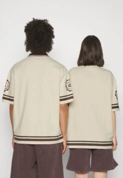 YOURTURN Unisex - Poloshirt - Off-White -Aanbiedingen Yourturn Winkel b655314a0de44ac7819292d4eb2f4c5b