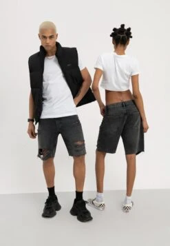 YOURTURN Unisex - Jeansshort - Black 7 YOURTURN Unisex - Jeansshort - Black -Aanbiedingen Yourturn Winkel cb0e8a238396470b9ff5ebb0b55a6e08