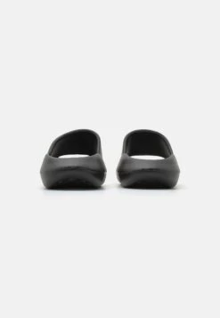YOURTURN Badslippers - Black -Aanbiedingen Yourturn Winkel cebbc0a753f84fd0b2195c736a213c43