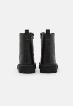 YOURTURN Veterboots - Black -Aanbiedingen Yourturn Winkel d4ee08c0b3bf43f3b0381acd10e2d910