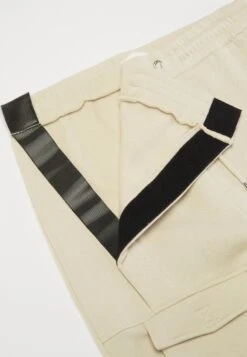 YOURTURN Trainingsbroek - Beige -Aanbiedingen Yourturn Winkel d9756528a5f046829b9e56dbebee00ba