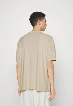 YOURTURN Unisex 2 Pack - T-Shirt Basic - Offwhite/Light Green -Aanbiedingen Yourturn Winkel e76c22721a5f4d369083afe82213e07c