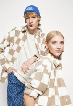 YOURTURN Unisex - Overhemdblouse - Beige -Aanbiedingen Yourturn Winkel e8298cc70cf9453ea6c2206da9d11c42