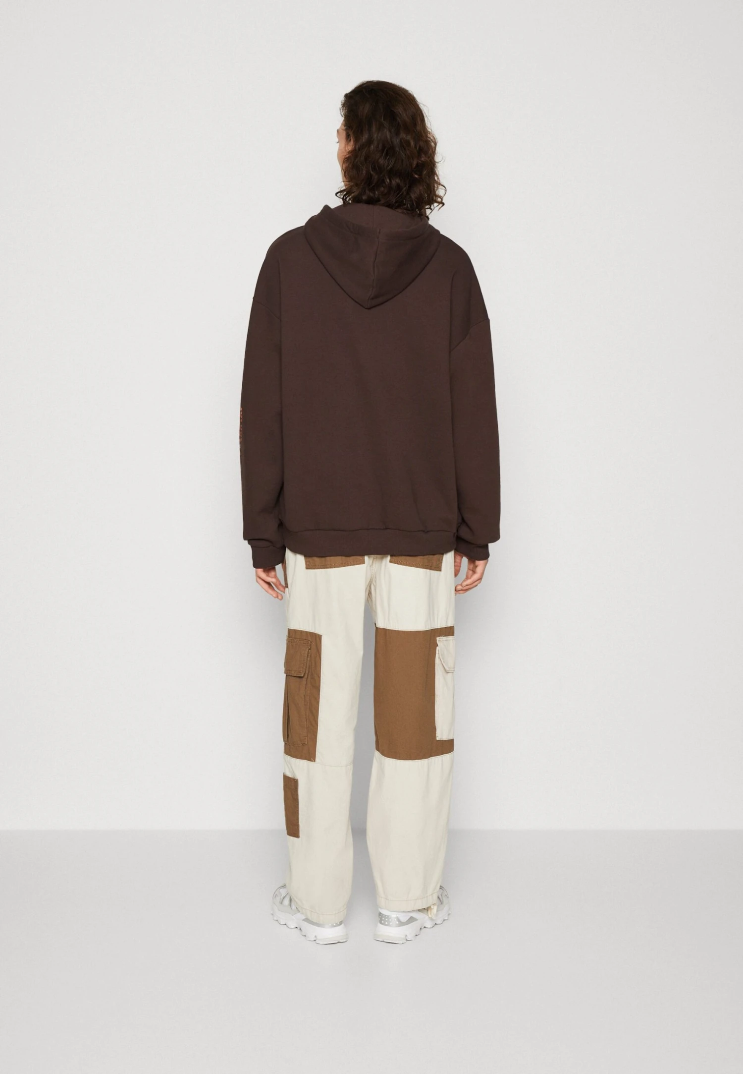 YOURTURN Unisex - Sweater - Brown 3 YOURTURN Unisex - Sweater - Brown - Afbeelding 3