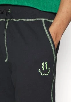 YOURTURN Unisex - Shorts - Black 11 YOURTURN Unisex - Shorts - Black -Aanbiedingen Yourturn Winkel f51afc93a69b4497aadd7606637d55f5