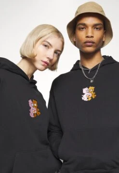 YOURTURN Care Bears Unisex - Hoodie - Black 11 YOURTURN Care Bears Unisex - Hoodie - Black -Aanbiedingen Yourturn Winkel f883fadceab544969f501abba1296123