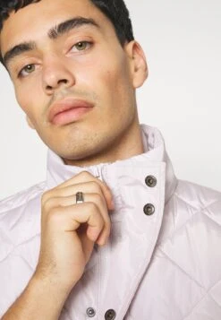 YOURTURN Unisex - Bodywarmer - Salmon -Aanbiedingen Yourturn Winkel f9256b0613214b6281abd111e89d48f2